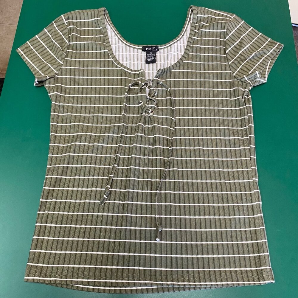 Rue21 Ladies Size XL Short Sleeve Blouse with Lace Up Top Dark Green Stripe
